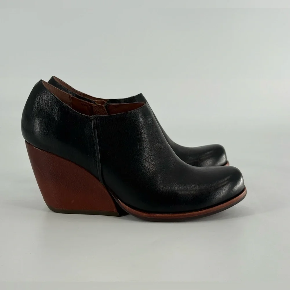 Kork Ease Holmes Black Leather Ankle Boots Booties Two Tone 6‎